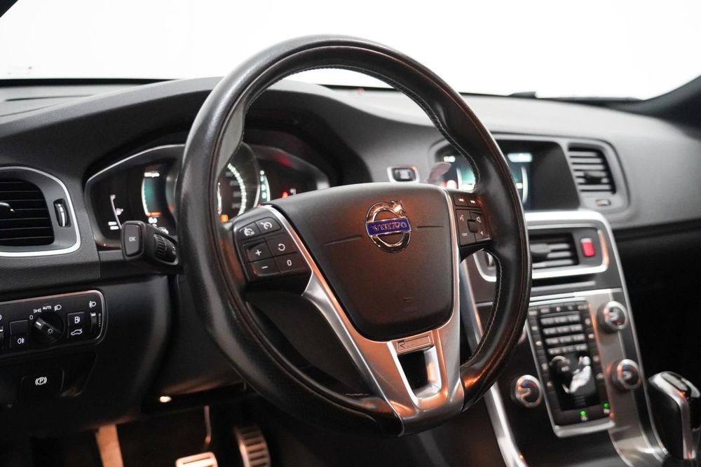 Volvo S60 2.0 D2 R-Design