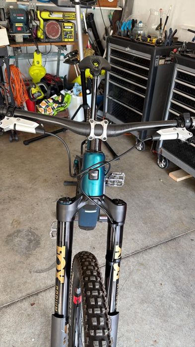 Santa Cruz Bullit 2025 - motor Bosch Gen 5