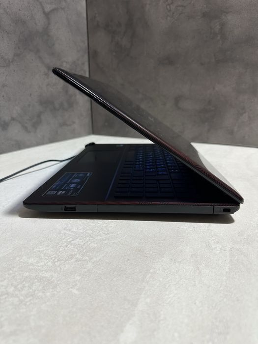 Ноутбук Asus X550J 15.6’’ 8GB RAM/ 256GB SSD/ i7-4720HQ/GTX 950M! D999