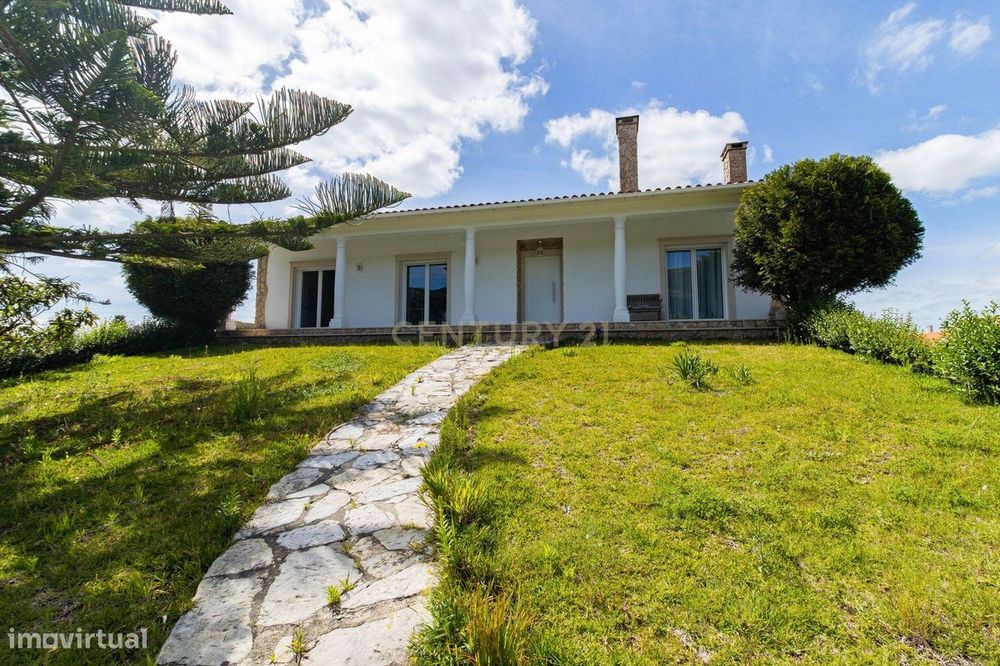 Detached T4 House - Casais Stª Teresa