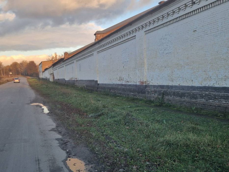 Продаж комплексу складських та виробничих приміщень