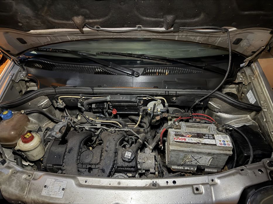 Fiat doblo ano 2002 1.9 diesel 180 mil km direçao assistida muito boa de mecanica bom preço