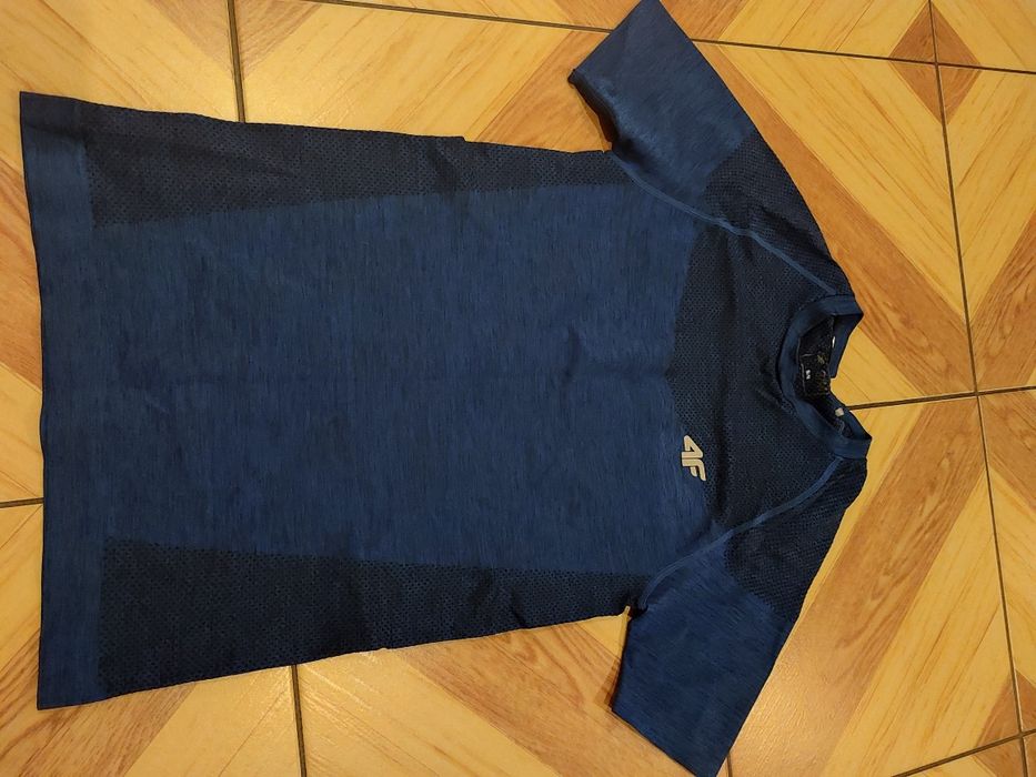 T shirty 4f 2sztuki