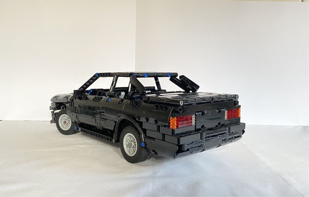 Modelka BMW E30 Lego Technic własnej roboty