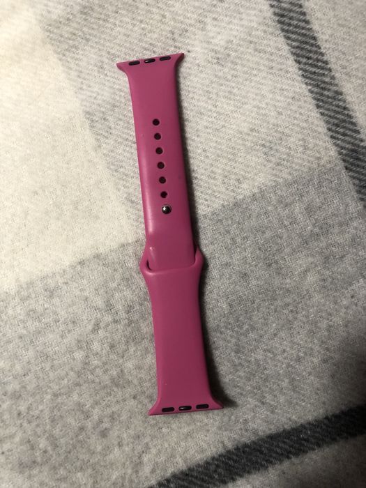 ремінець до apple watch