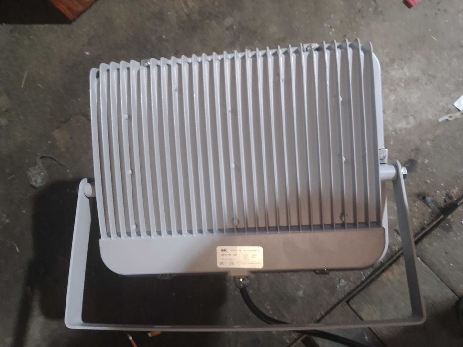 Прожектор діодний iek 07-150 ват 150