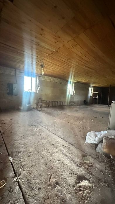 Виробничо-промисловий комплекс із земельною ділянкою