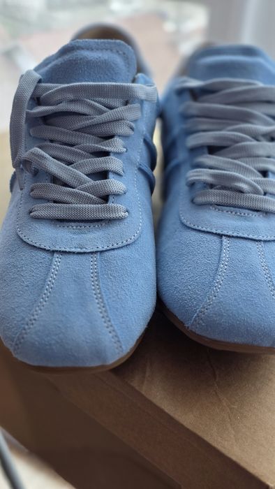 Продам стильні замшеві кеди (кросівки)