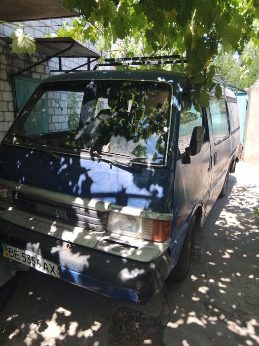 Мазда Е2200 продам
