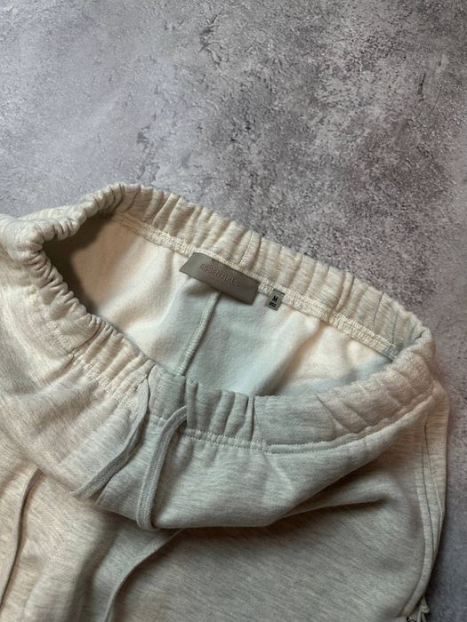 Штани Essentials