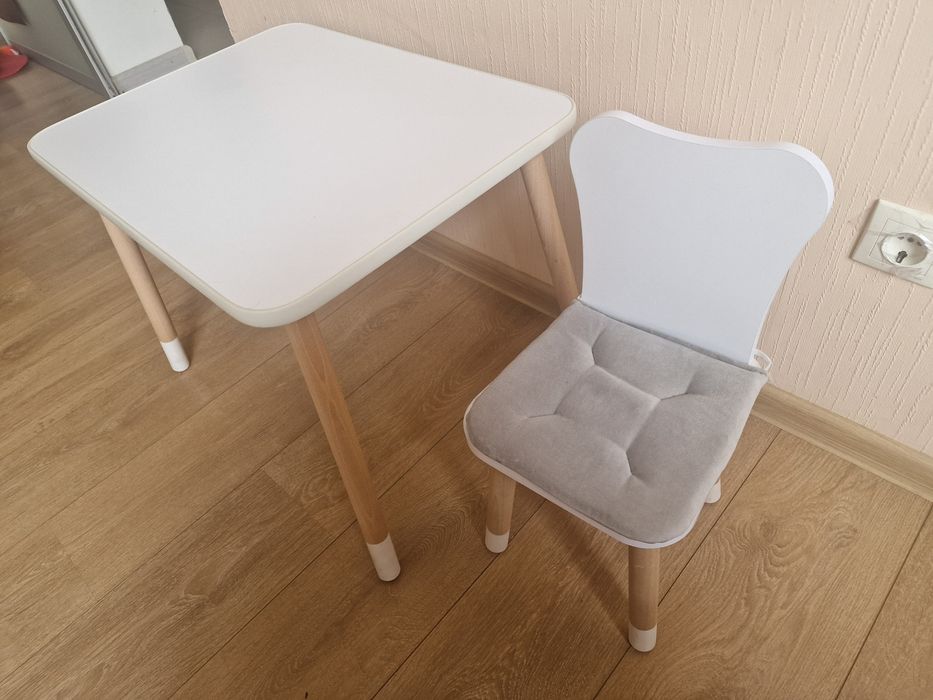 Дитячий стіл і стілець Kids Sweets, відмінний стан