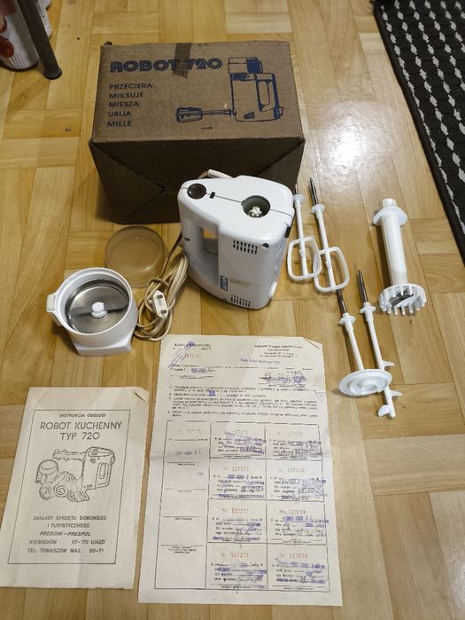 Hit PRL  Robot PREDOM Typ 720

Robot PREDOM Typ 720 wraz