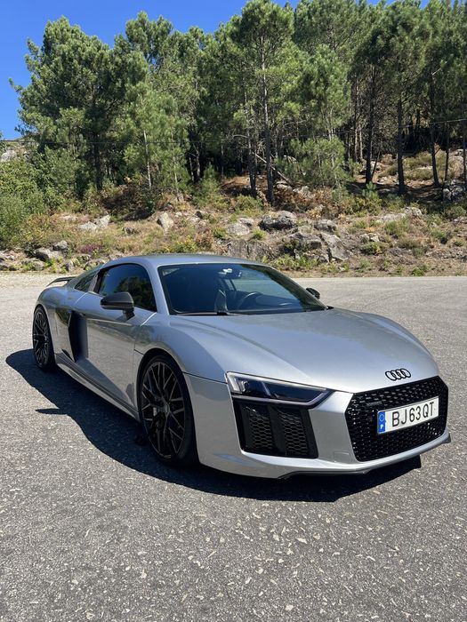 Audi r8 v10 plus