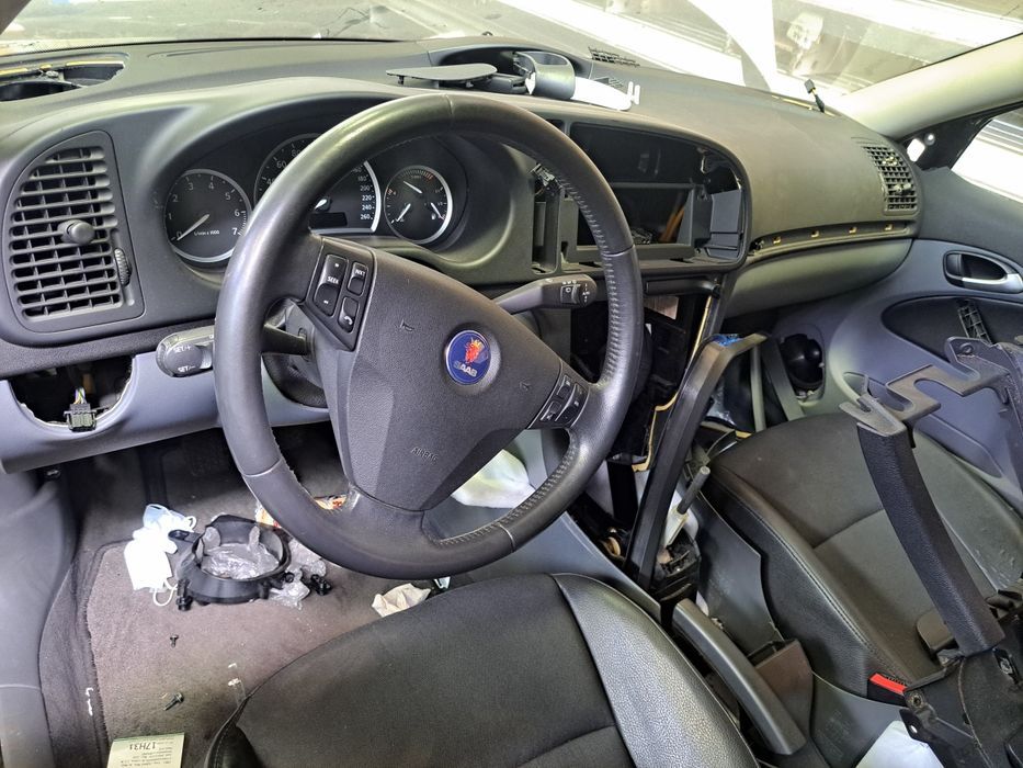 Saab 93 sw carrinha Anos 2002/2003/2004/2005/2006/2007/2008  Peças