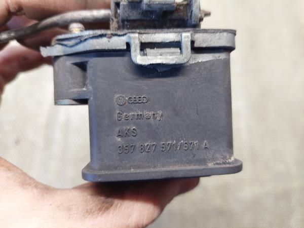 Fechadura / fecho da mala VOLKSWAGEN Passat (3A2, 35I)