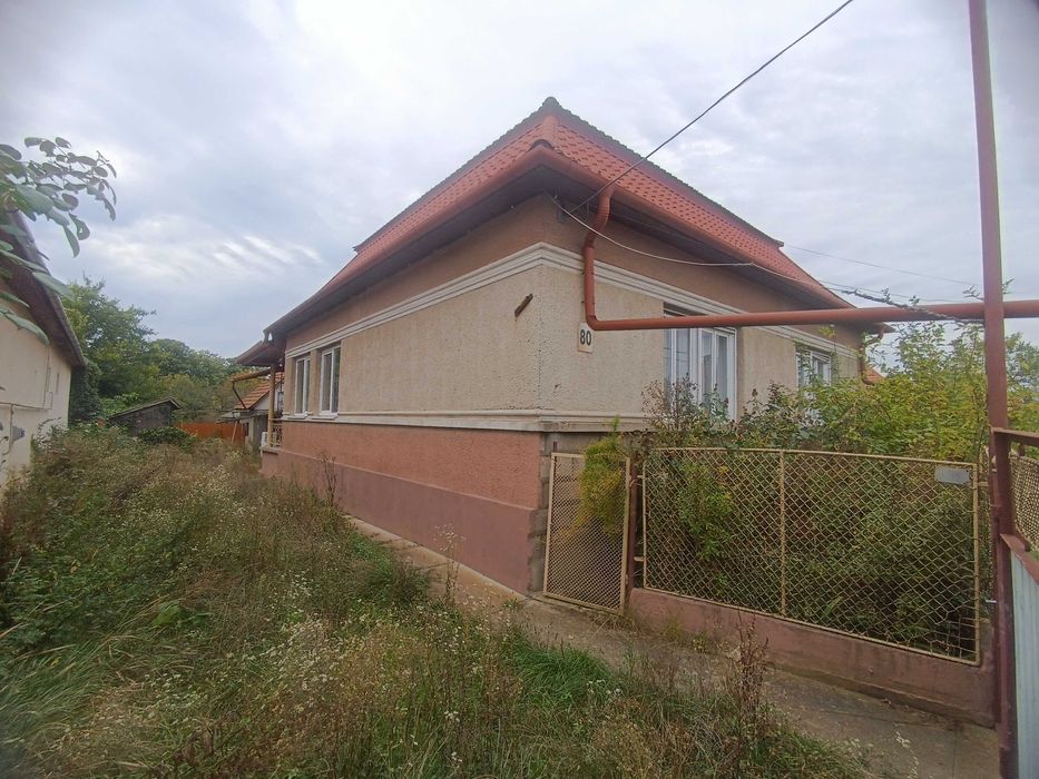 ВЕЛИКИЙ 4-Х кімнатний будинкок 146 кв.м., новий дах, гараж жилий стан