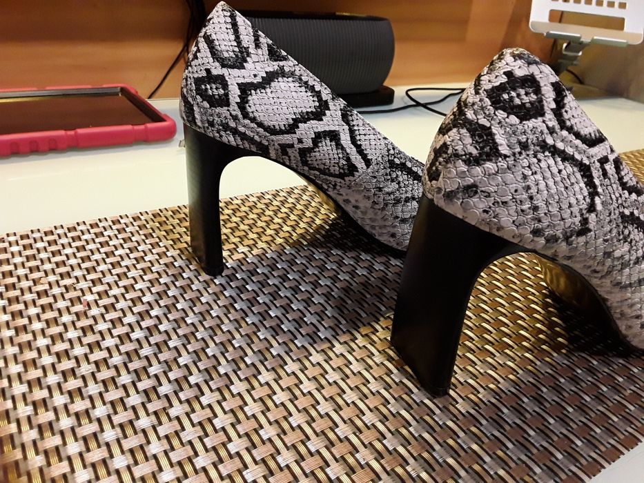 Sapato novo da mango nr/39