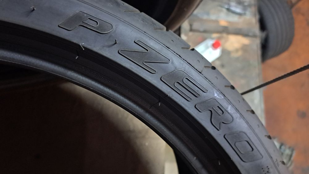 Pneus 305/30/20 pirelli Pzero