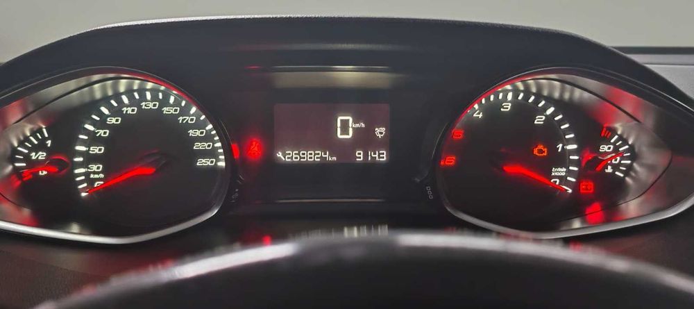 Peugeot 308 1.6 BlueHDI