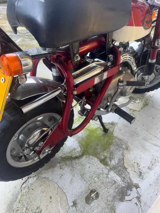 Mini Honda Z50A de 1973………