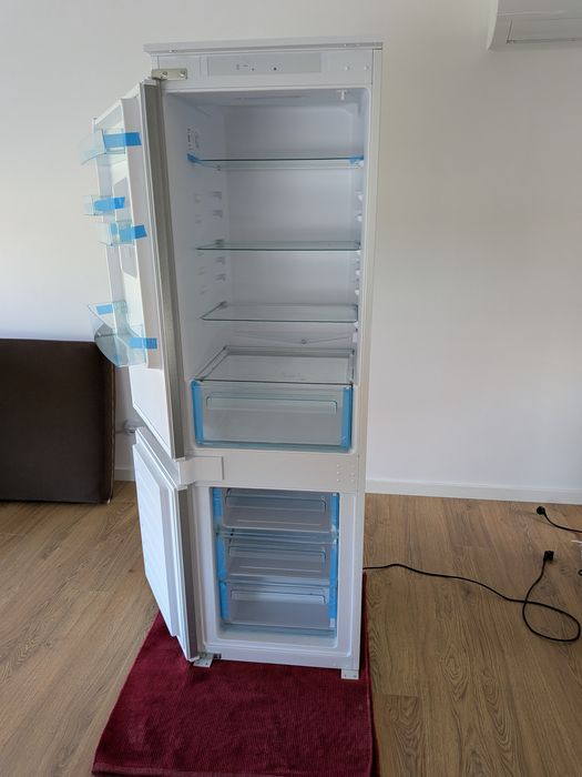 Frigorífico Combinado Encastre CANDY CBL3518F
