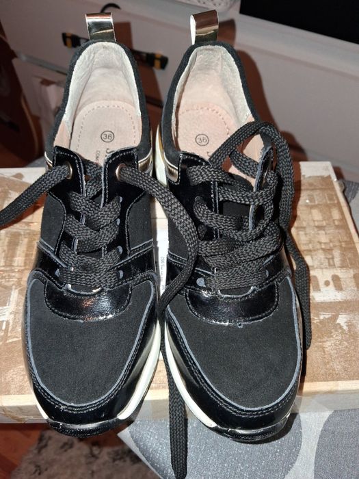 Buty damskie na koturnie