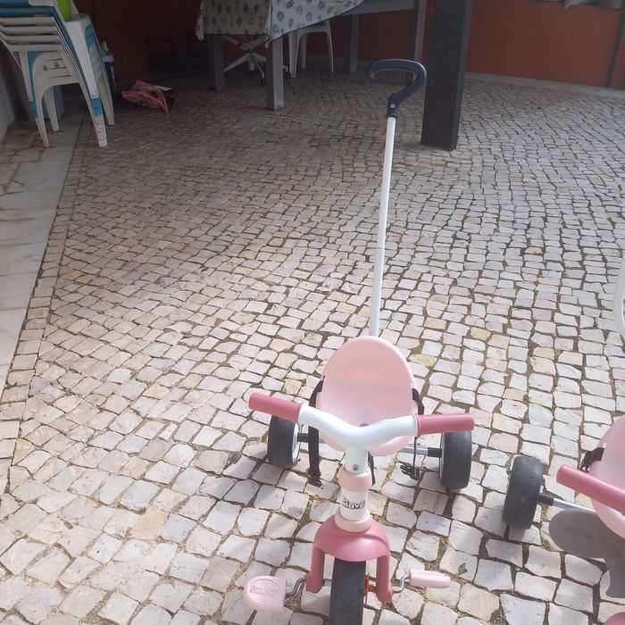 Vendo triciclo menina