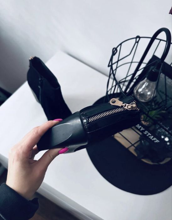 Buty na koturnie 37