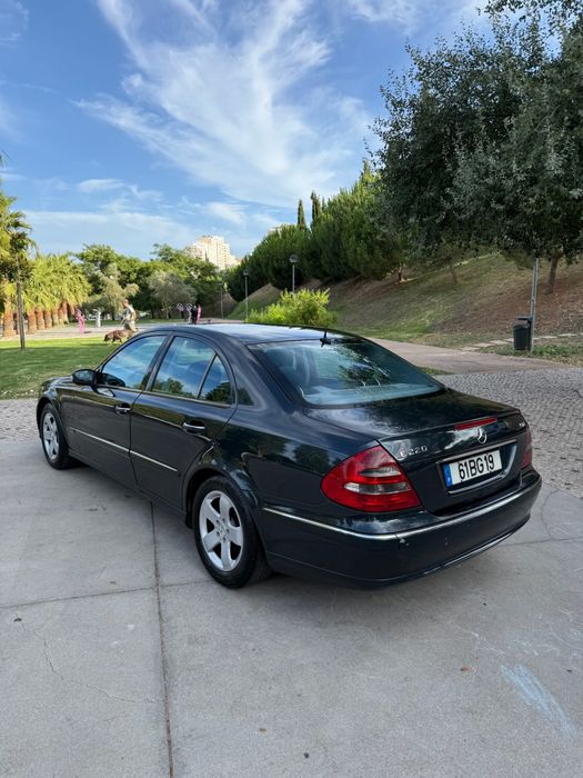Mercedes-Benz E 220 — fotografia 4