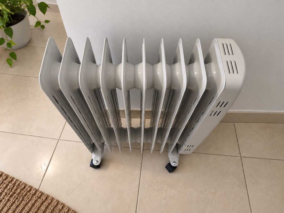 Radiador a Óleo 2300W 11 Elementos Aquecedor de Sala e Quarto