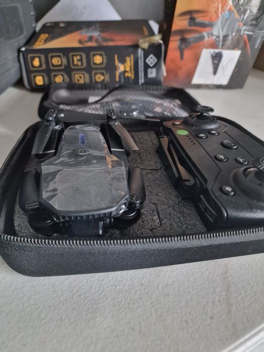 drone dobrável E88 Pro com câmara,