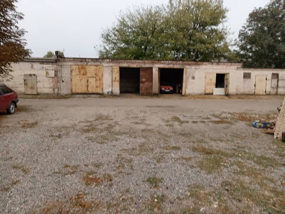 Бізнес. Продам базу з офісом під ведення бізнесу.