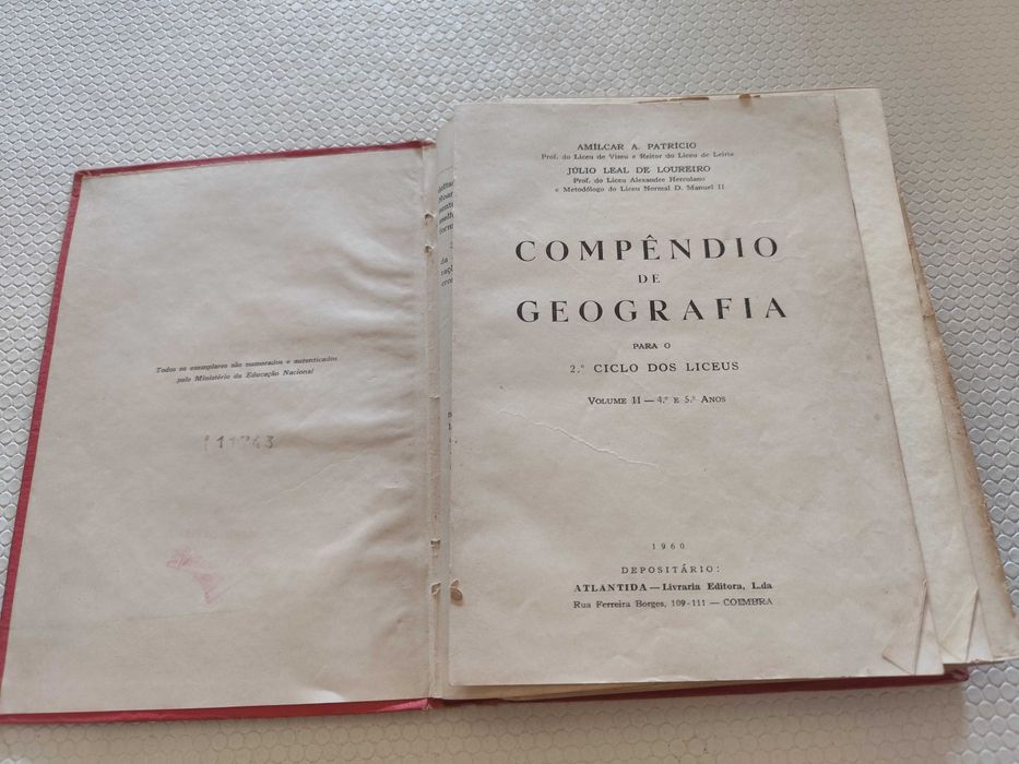 Lote de 6 Compêndios Escolares Antigos (1957-1960) – Matemática, Geografia, Zoologia e História