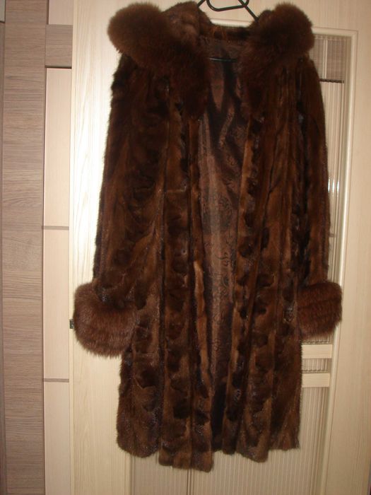 futro z norek - naturalne, długie z dużym kapturem +  toczek gratis