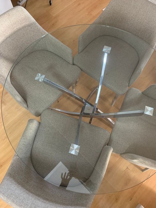 Mesa de vidro (sem cadeiras) 110cm