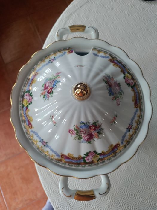 Terrina para a sopa em loiça em limoges