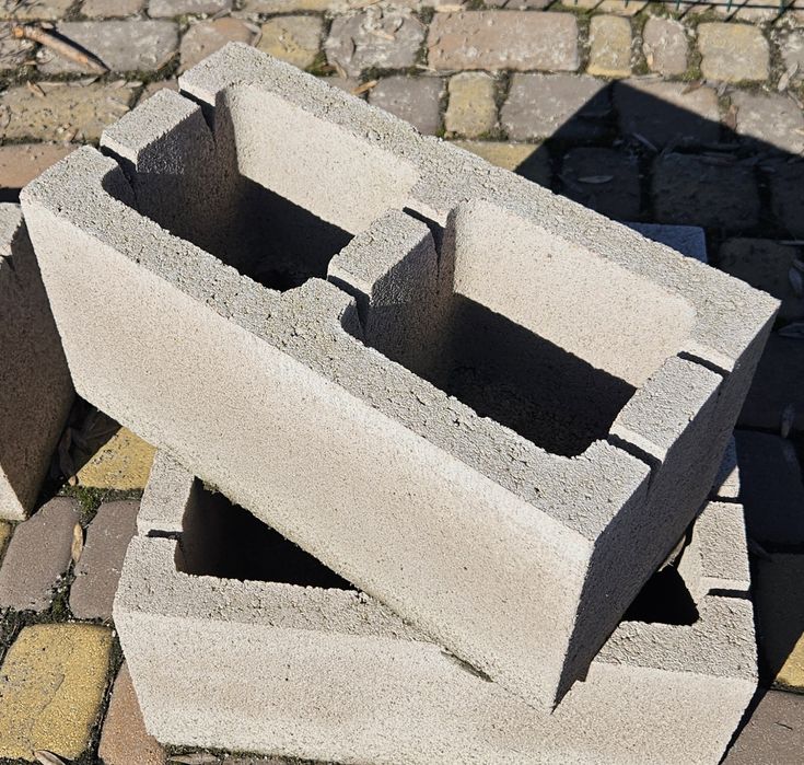 Блок Будівельний 390*190*190 Вібропрессований.