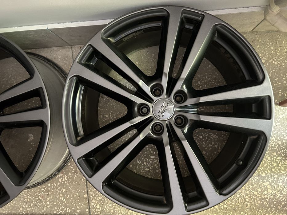 Оригинальные диски Audi R20 крашеные