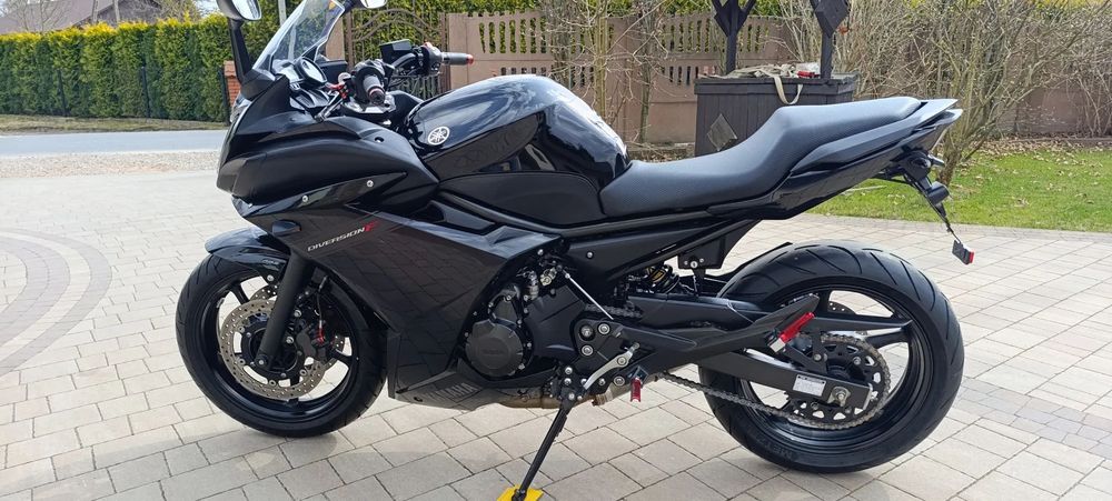 Yamaha FZ6 / XJ6 ABS 22t,km DIVERSION F Komin IXIL Klamy LEDY Stopki -2010 rok