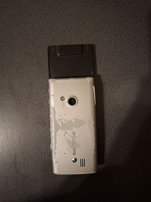 Sony Ericsson Hazel j20i