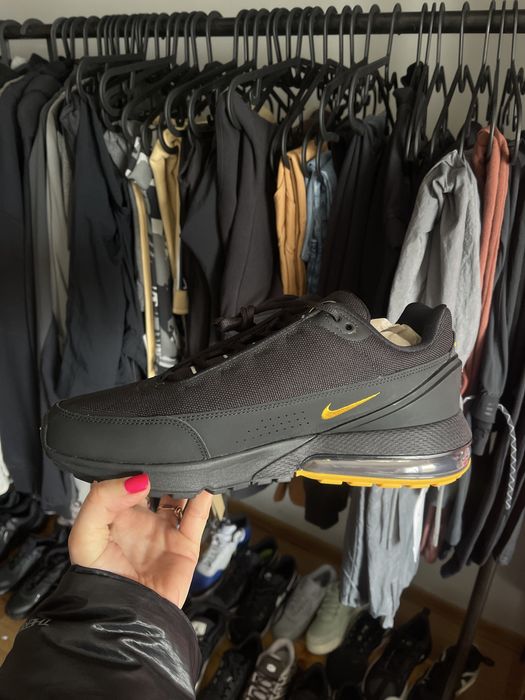 Кросівки Nike Air Max Pulse оригінал