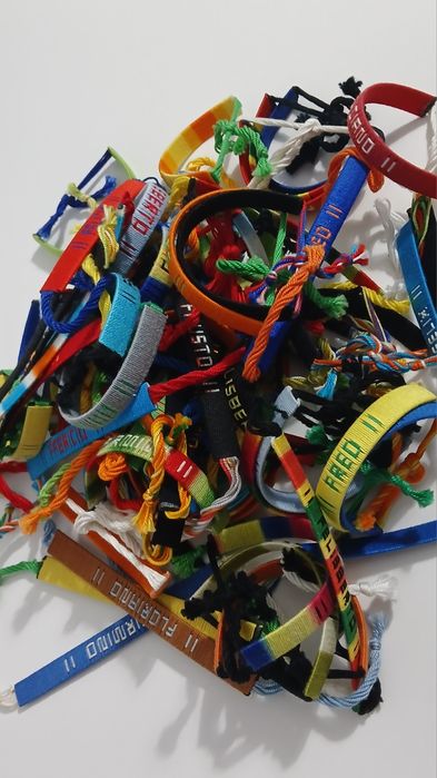 Pulseiras com nomes personalizadas - mais de 500 pulseiras