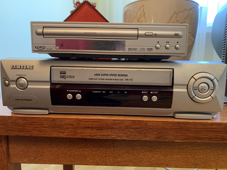 DVD плеєр/Відео магнітофон