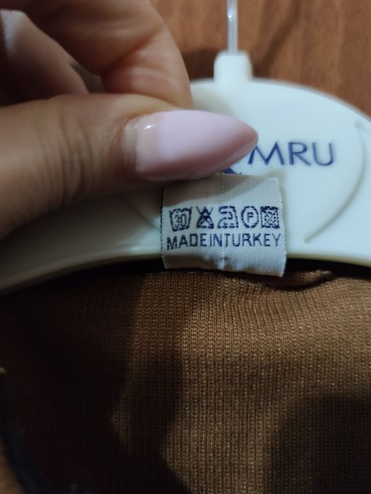 Свитер нарядный мальчику