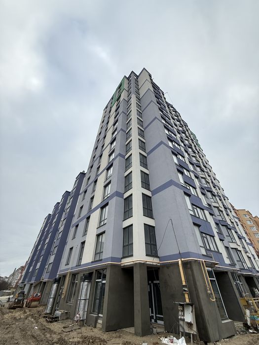 Оренда комерціі, ПЕРШИЙ ПОВЕРХ, ЦЕНТР СПАЛЬНОГО РАЙОНУ. площа Ринок-Бу