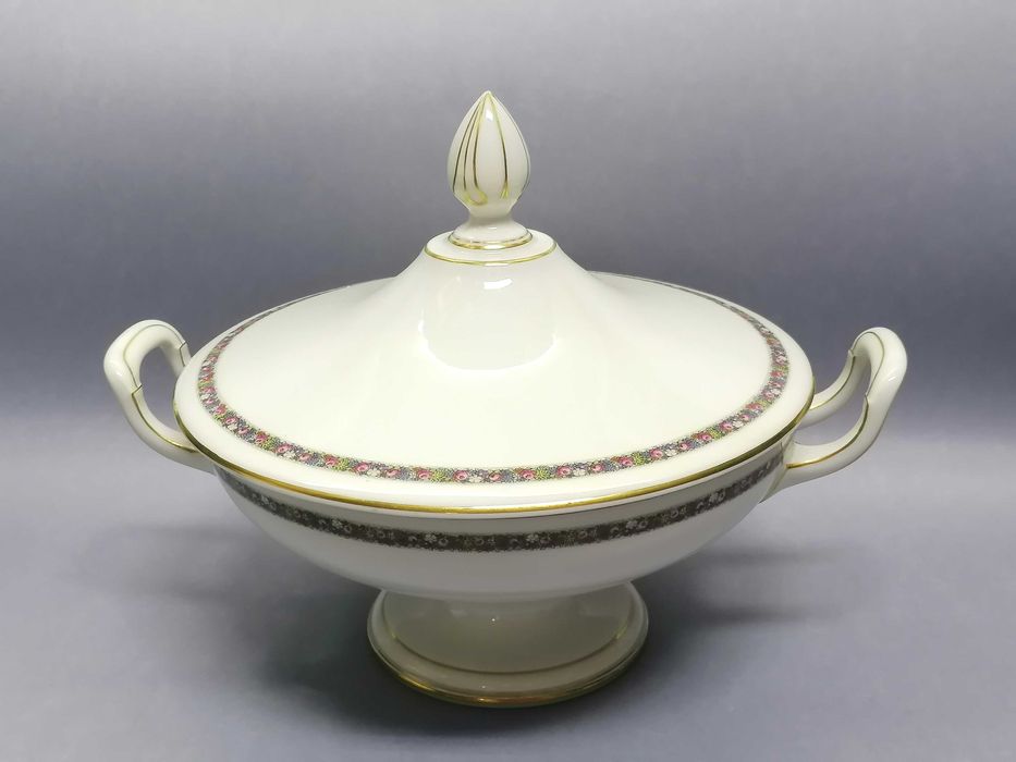 Empirowa waza, Rosenthal Josefina 1920 rok