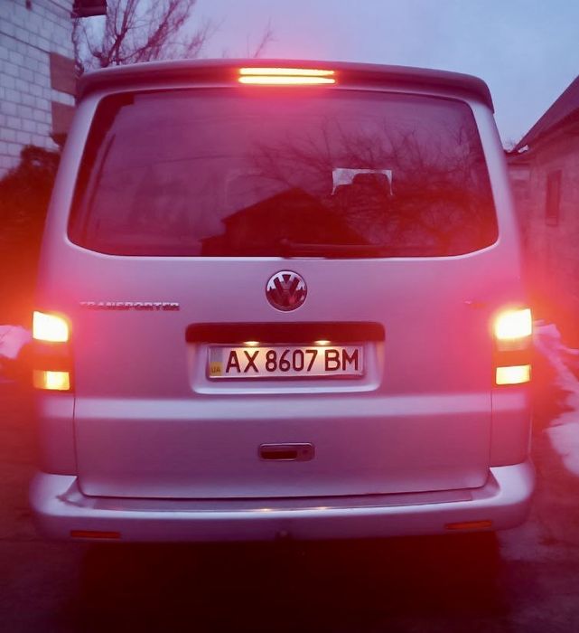БУС WOLKSWAGEN Transporter T-5