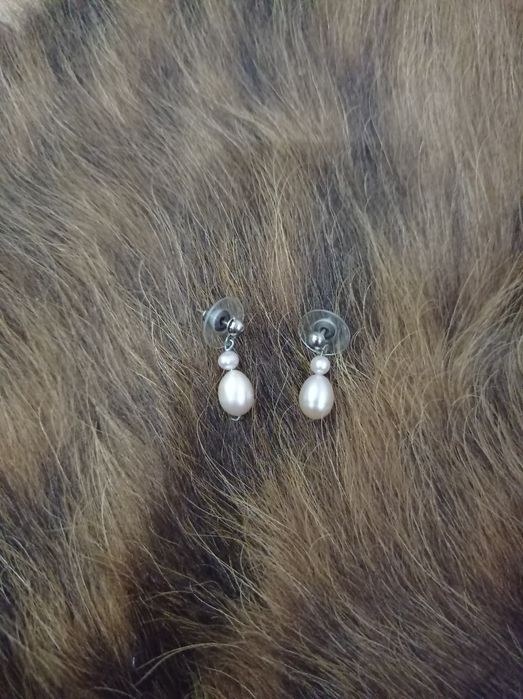 Нежные сережки под жемчуг