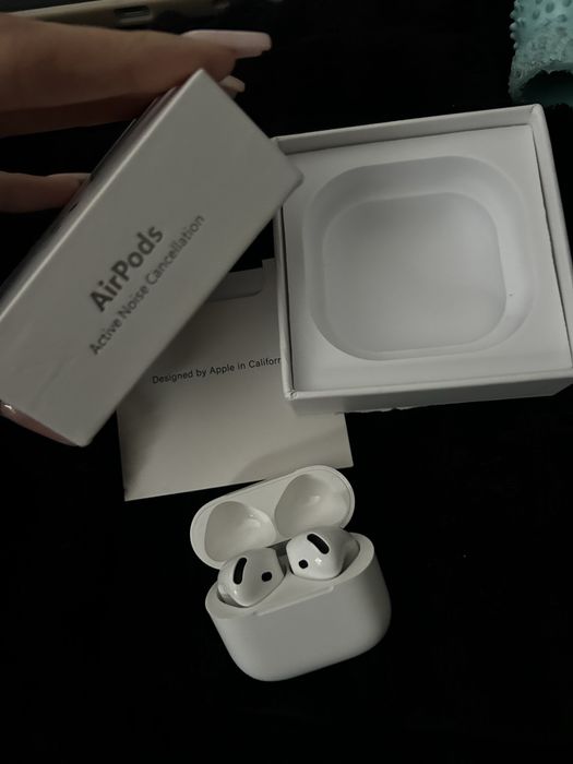sprzedam air pods 4