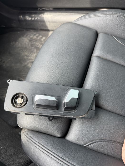 Продам блок управління регуляюванням сидіння BMW 61319390116 61316826024